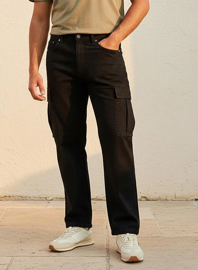 Lee Cooper Men Relaxed Fit Mid Rise Cargo Jeans