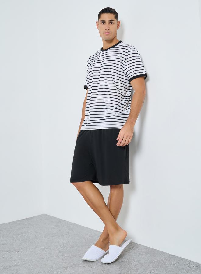 Styli Men Oversized Striped T-Shirt and Shorts Set - Image 1