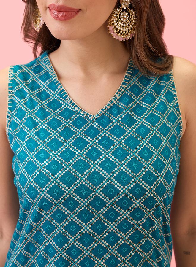 globus Threadwork Detail V Neck A-Line Workwear Kurta and Pants Set - Image 4