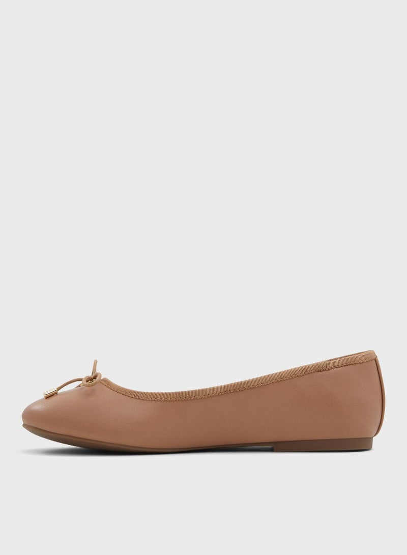 Olivia Pointed Toe Pumps