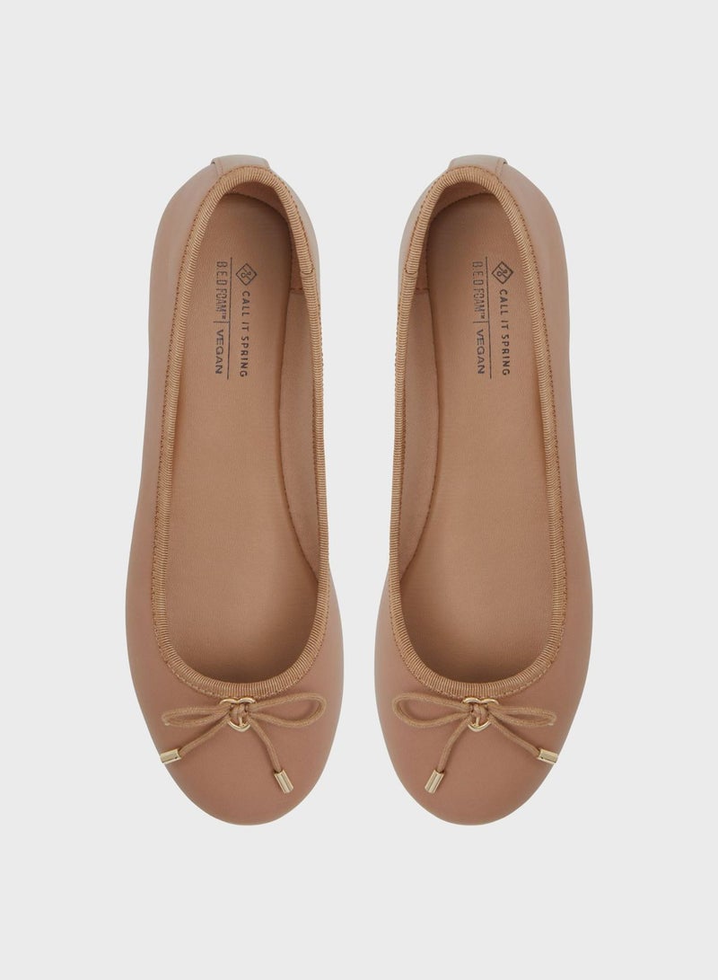Olivia Pointed Toe Pumps