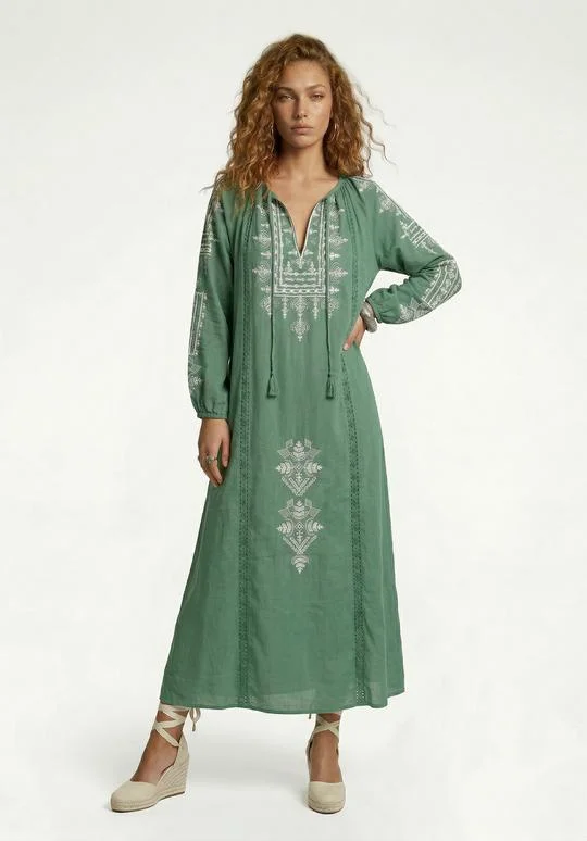 رافاي Aurelia Kaftan Style Embroidered Maxi Dress In Sage Green