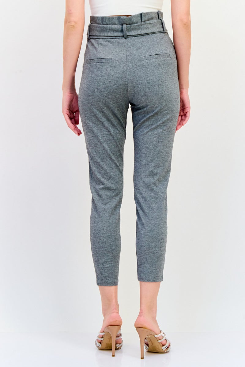 VERO MODA سروال نسائي بقصة عادية مستقيمة بطول 30 إنش مع حزام، رمادي - Image 4