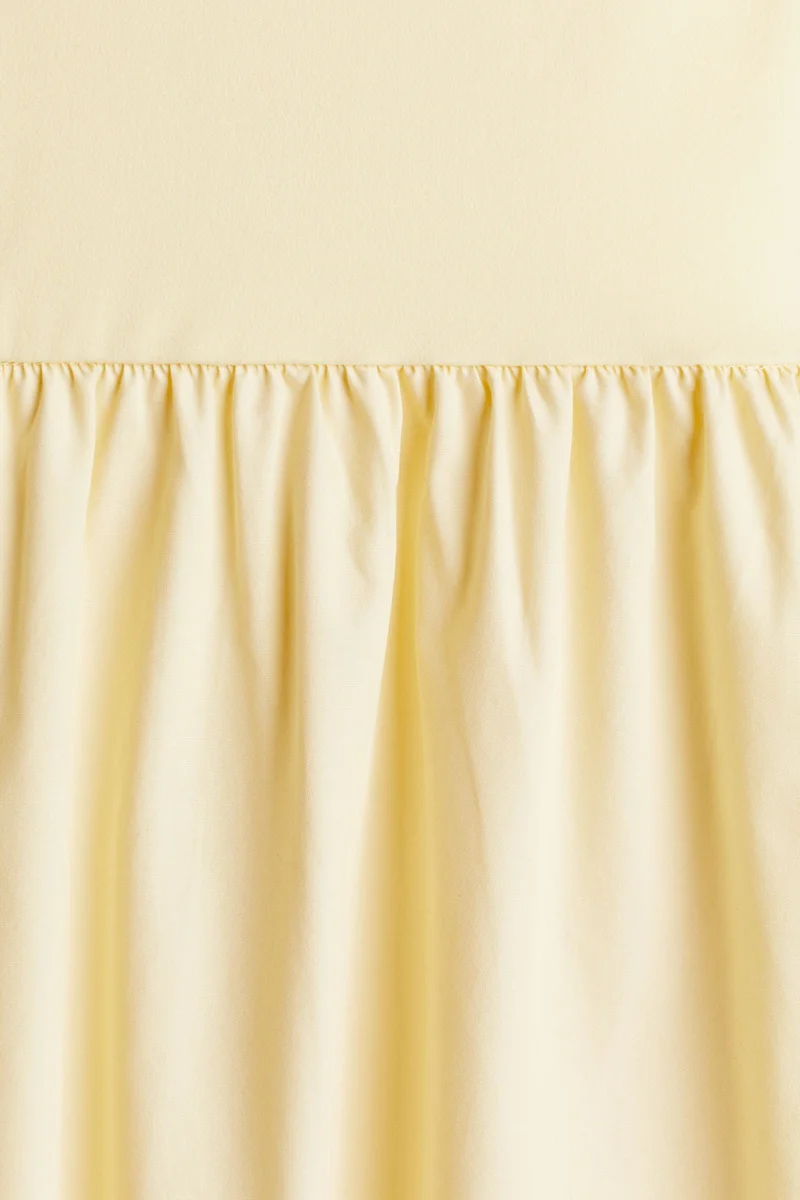 اتش اند ام فستان بلا أكمام بتنورة واسعة