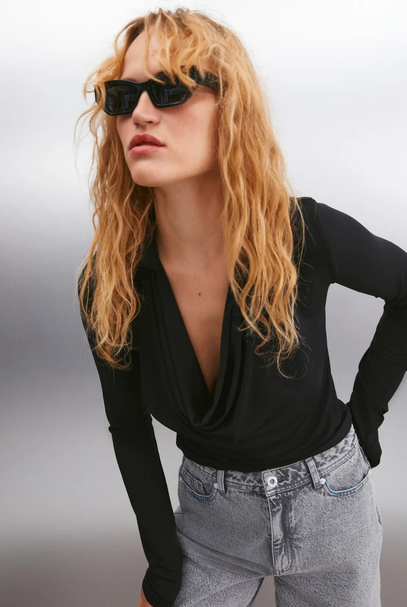 جريميلانج Aurora Women's Degaje Shirt Collar Flowy Sandy Fabric Black Blouse