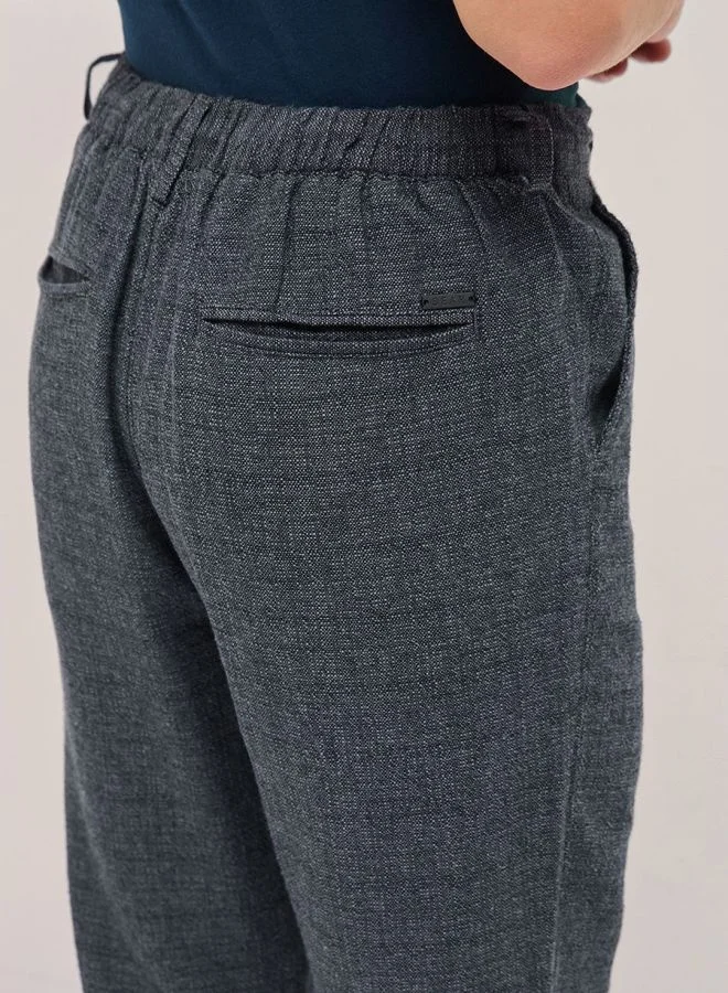 THE BEAR HOUSE Men's Grey Self Design Tapered Fit Elasticated Waist Casual Trouser Versatile Office and Travel Pants Comfortable Fit for Everyday Use Easy to Style Bottomwear for Work Weekend and Outings