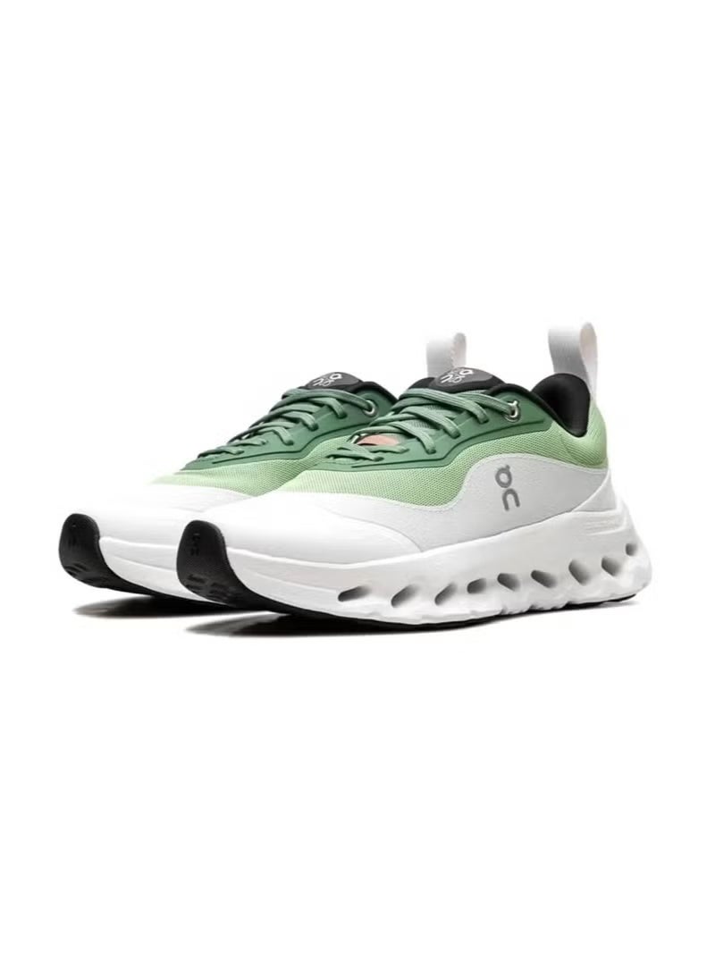 أون حذاء On x LOEWE Cyclon الرياضي (رجالي) للأداء العالي - أخضر/أبيض - Image 2