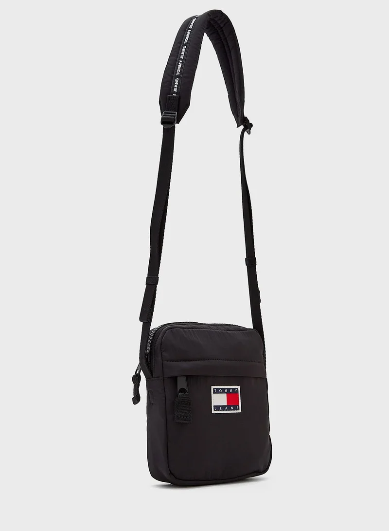 TOMMY JEANS Logo  Reporter Bag