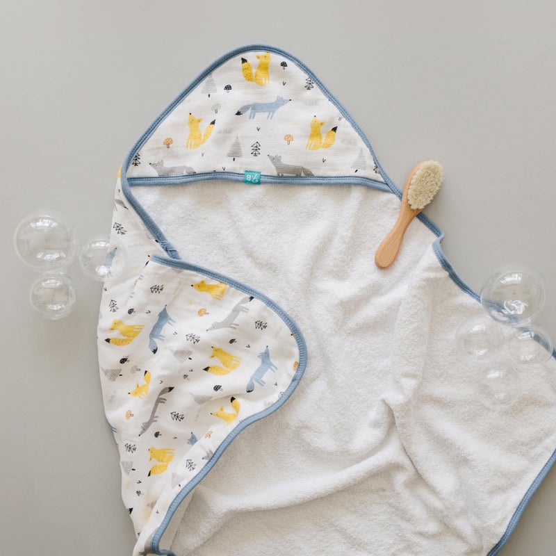 Featherheadâ„¢ 5-Piece 100% Cotton Muslin Hooded Bath Towel & Washcloths Set for Baby Boy - Ultra Soft and Extra Absorbent - Newborn Essential & Perfect Baby Registry Gift (Blue Foxes) - Image 5