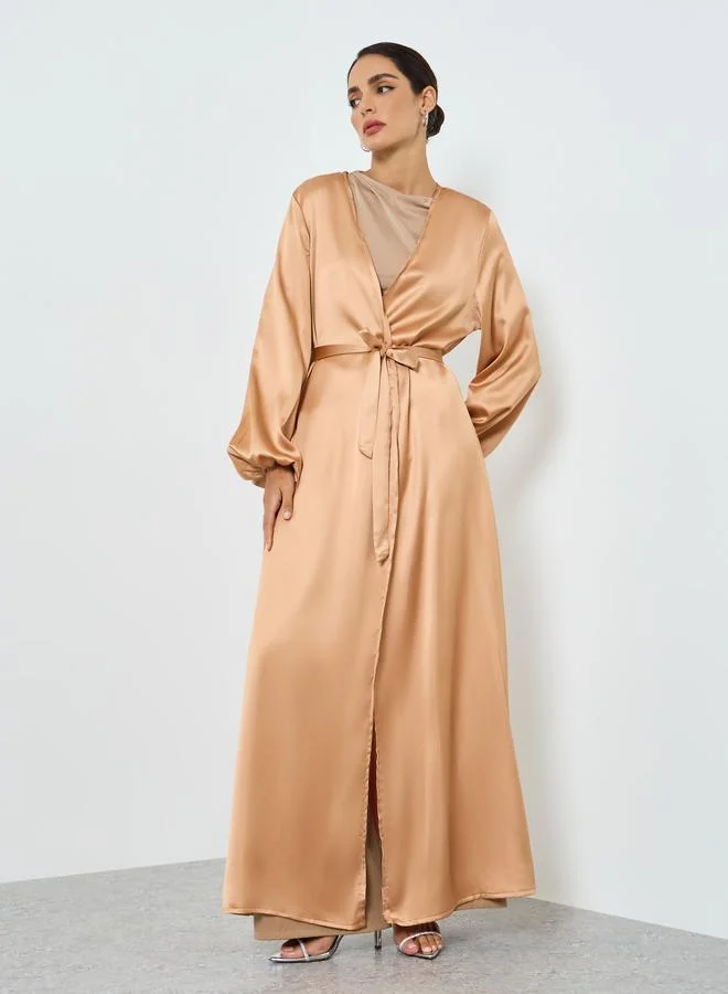 تايك تو عباية ساتان سادة بأكمام طويلة