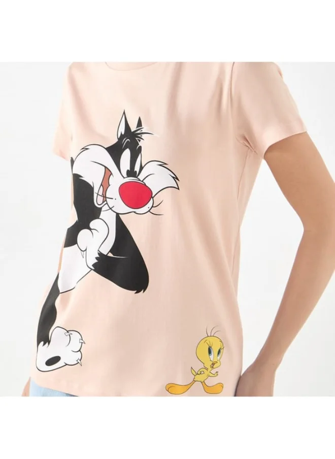 SP Characters Sylvester and Tweety Print T-shirt with Crew Neck and Short Sleeves
