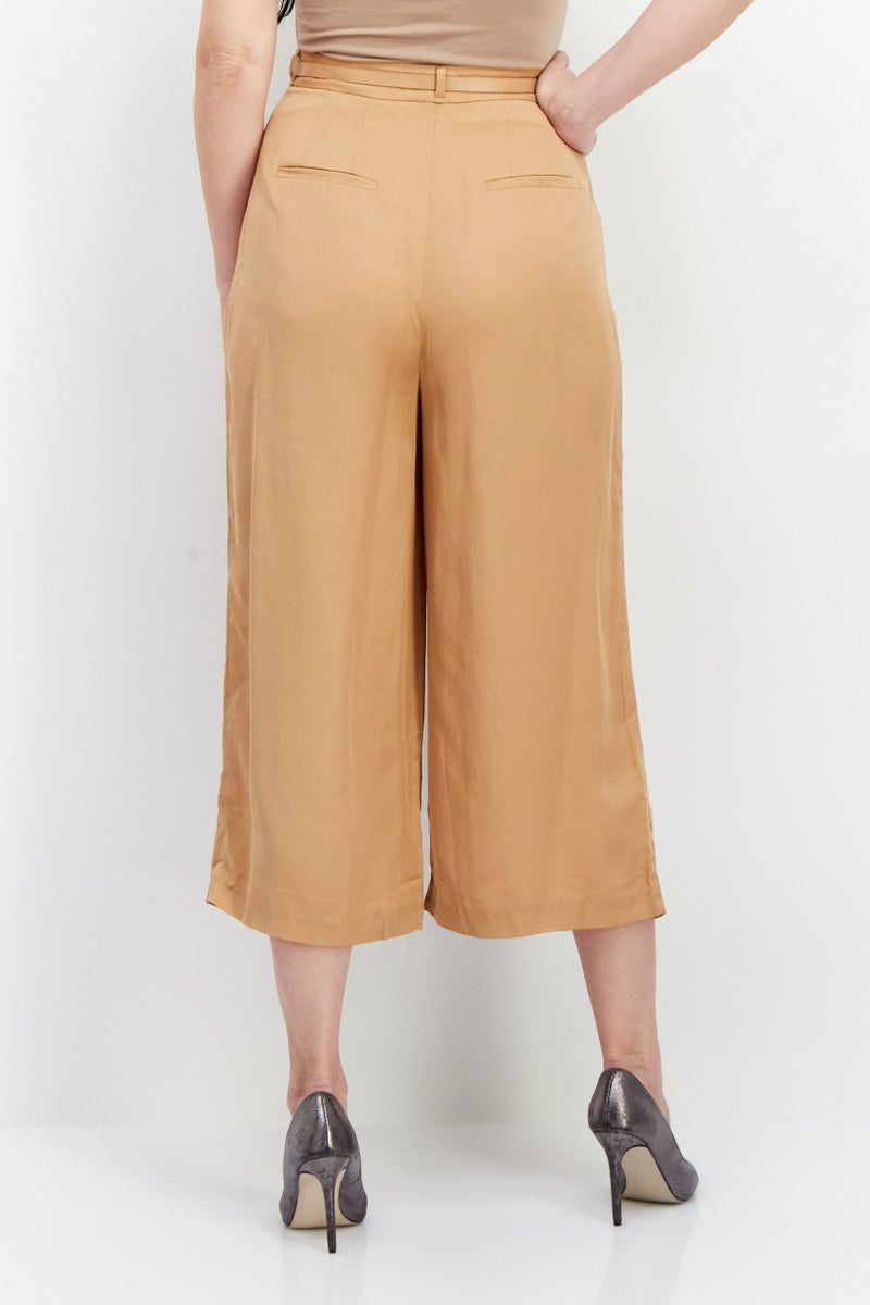 VERO MODA Women Straight Leg Plain Capri Pants, Tan - Image 4