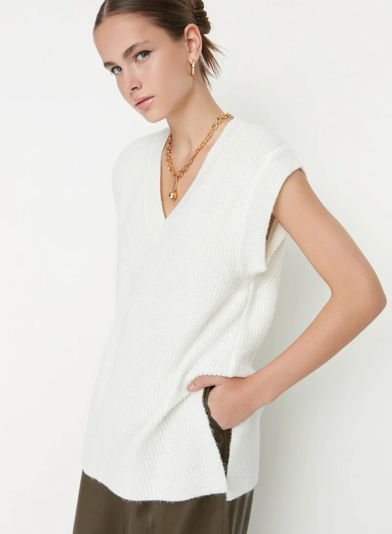 trendyol Slit Detail Knitted Sweater