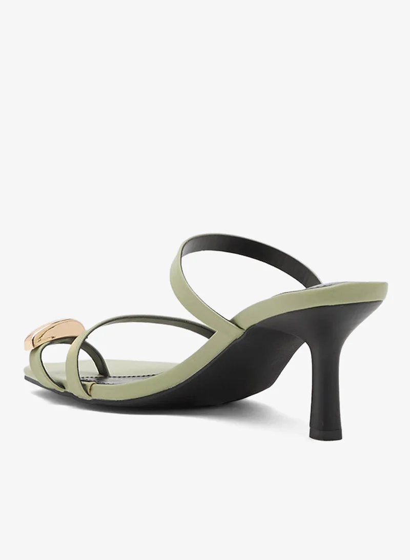 ايلا صندل موضة بكعب عالٍ