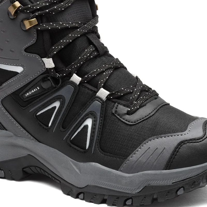 أسيان Trekking Shoes for Men in Black and Grey