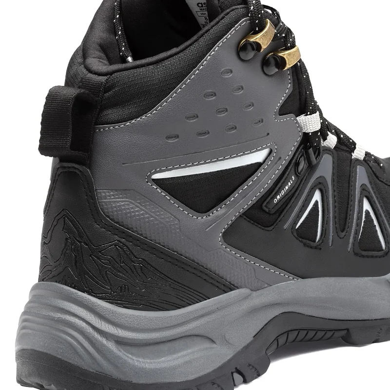 أسيان Trekking Shoes for Men in Black and Grey