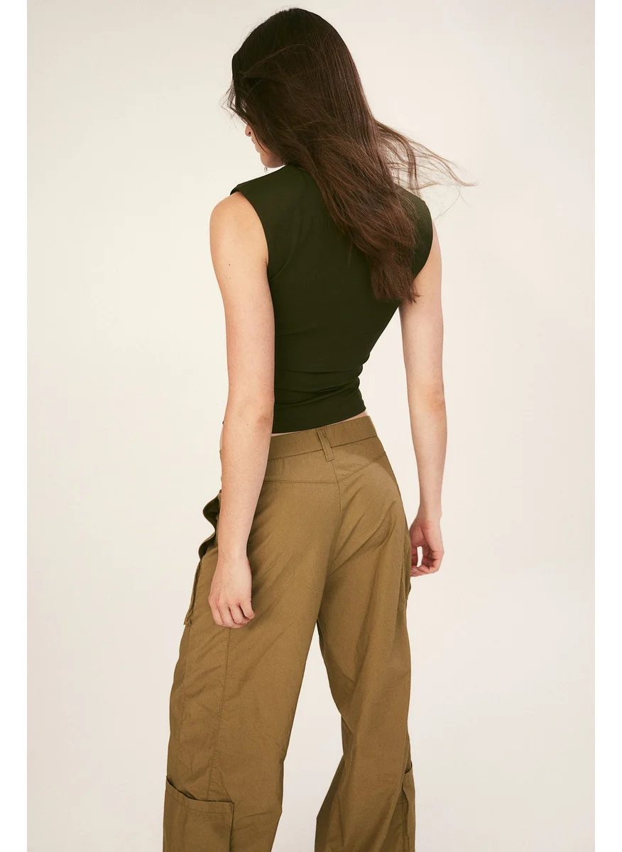 H&M Shoulder-Pad Vest Top