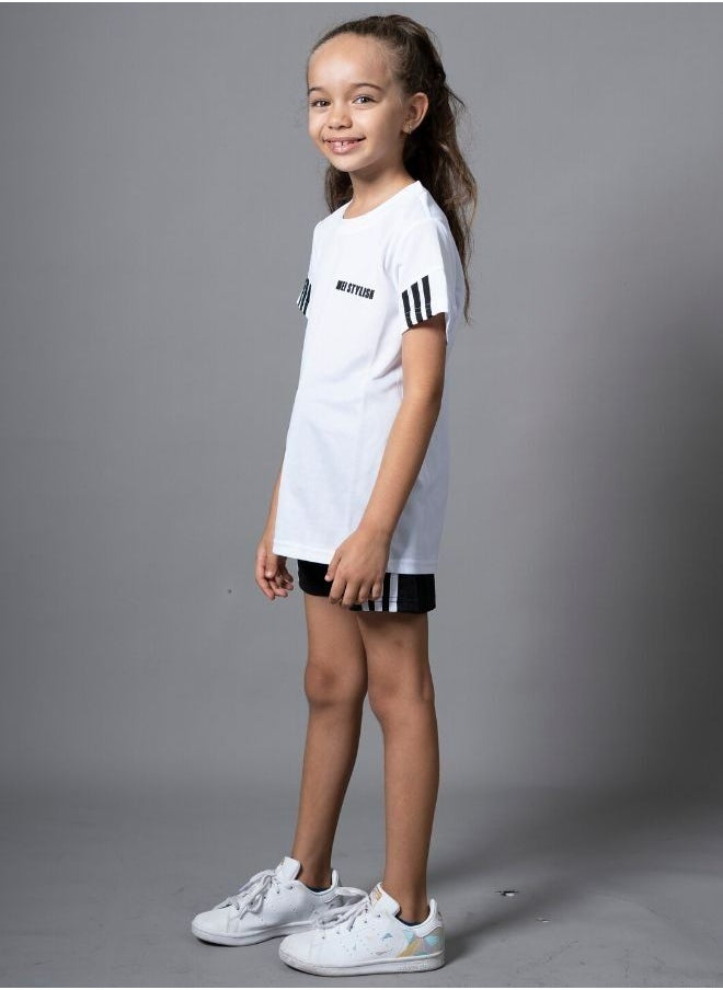 Mei Stylish Kids T-Shirt And Shorts-Short sleeve t-shirt and short sets for girls  - Image 2