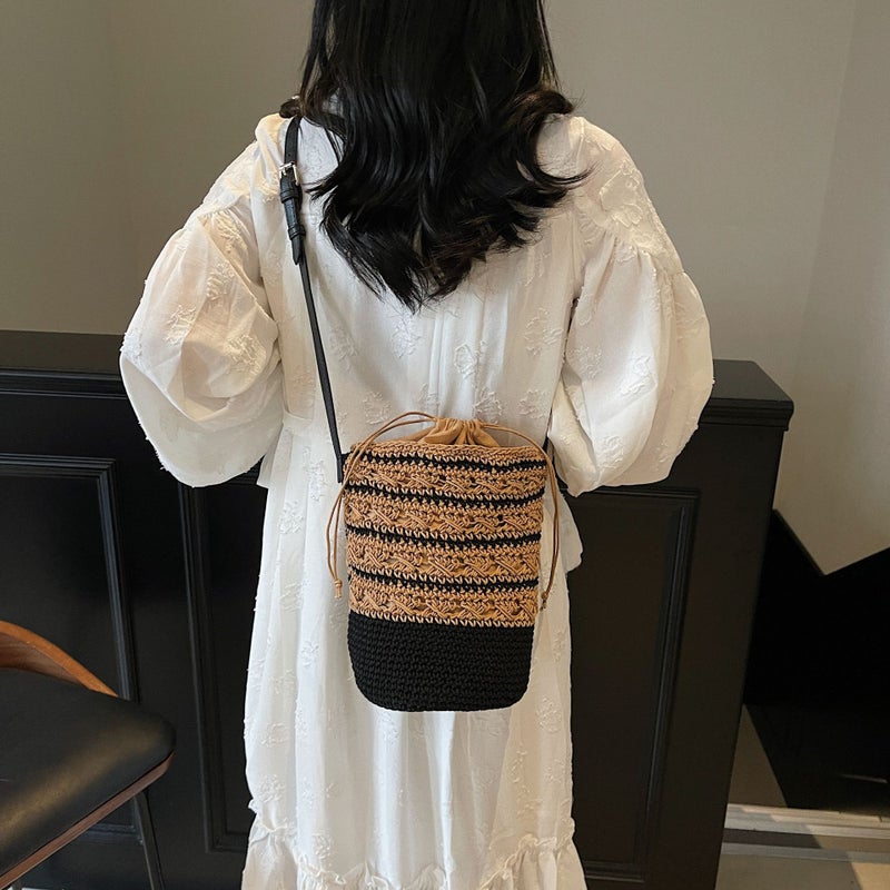 Woven Cotton Bucket Bag Single Shoulder Patchwork Striped Bucket Bag All-Match Holiday Beach Bag Drawstring Crossbody Handbag - Image 4