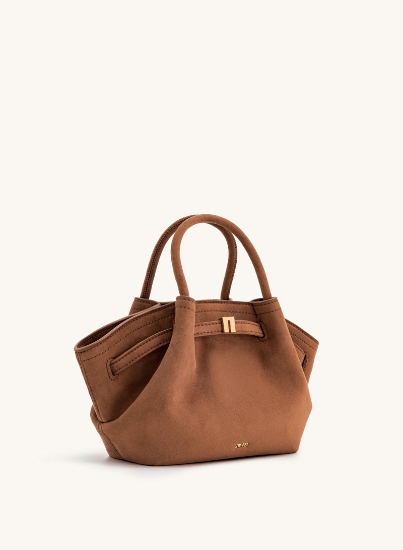 جي دبليو بي حقيبة هانا ميني من جلد الغزال الصناعي - بنية - Image 3