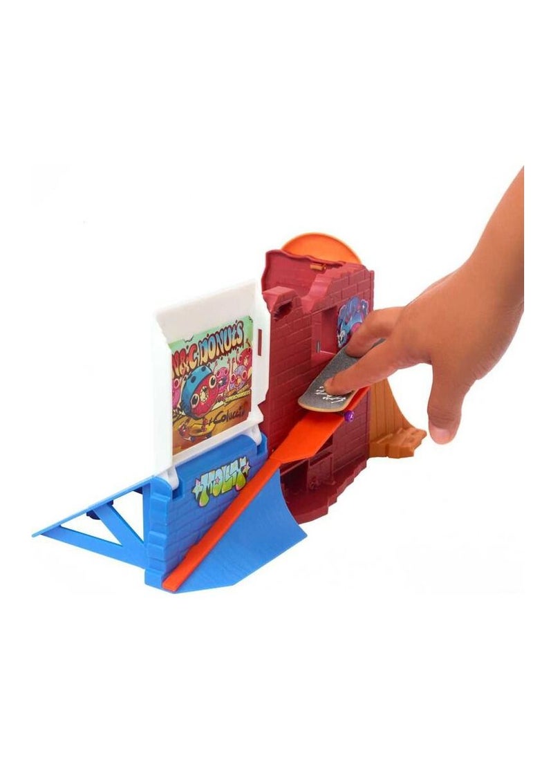 Hot Wheels Skate Fingerboard Donut Skatepark Playset