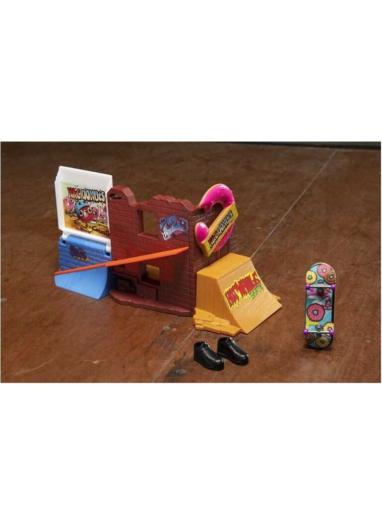 Hot Wheels Skate Fingerboard Donut Skatepark Playset