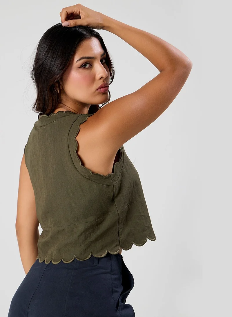Zigzag Scalloped Neck Top