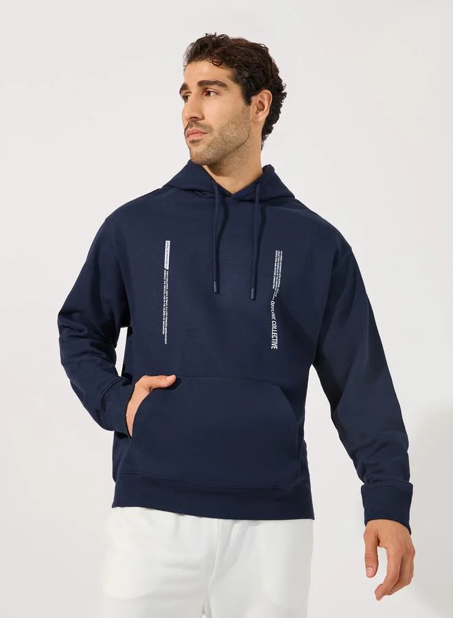 ستايلي هودي بقصة مريحة وطبعة صغيرة