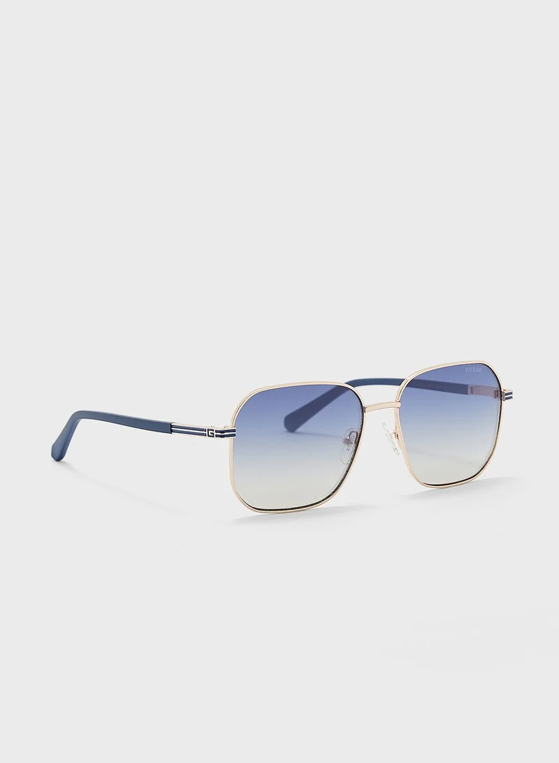 GUESS Oversized Sunglasses