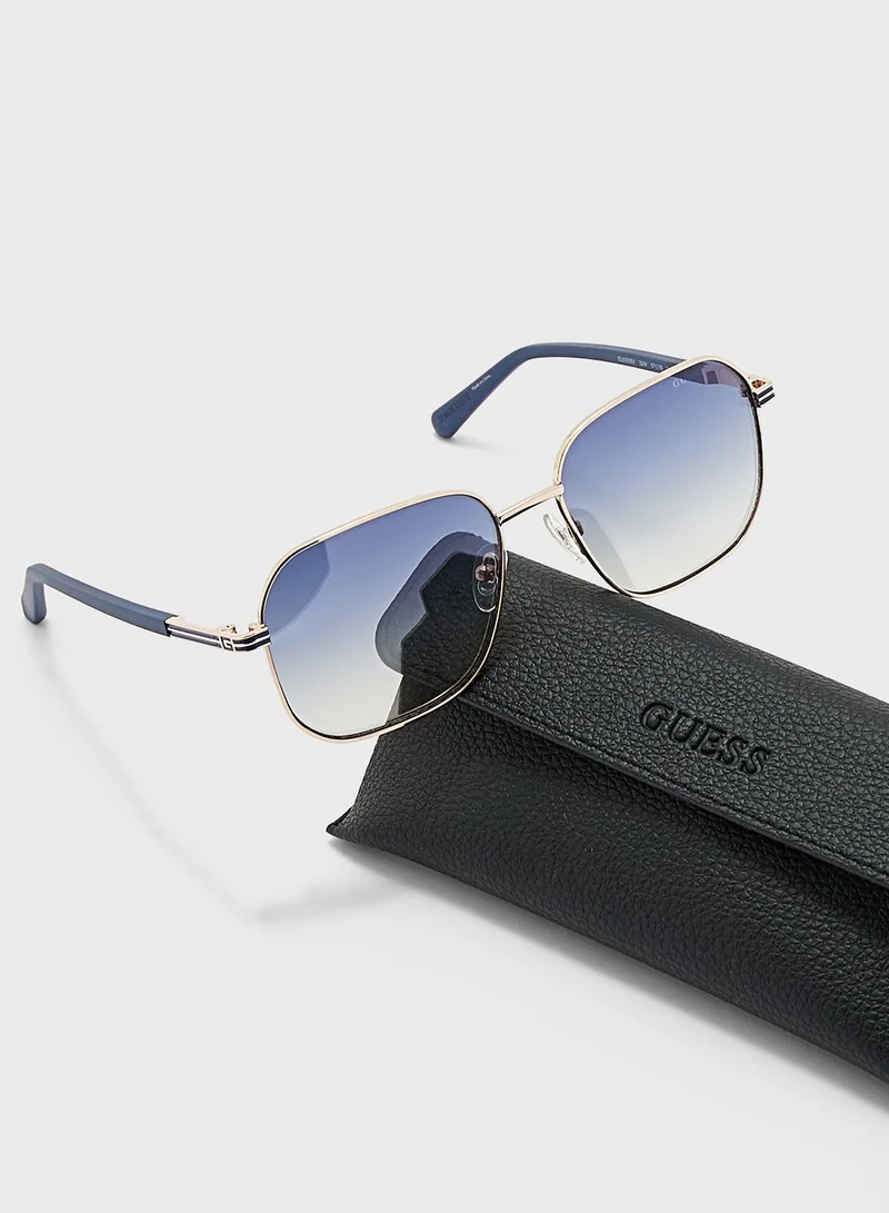 GUESS Oversized Sunglasses