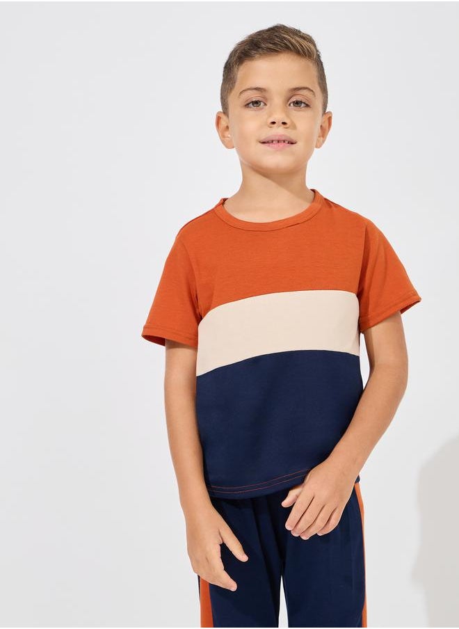 Styli Color Block T-Shirt & Joggers Set  - Image 2