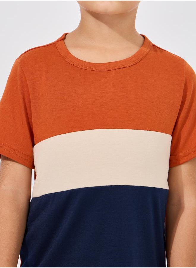 Styli Color Block T-Shirt & Joggers Set  - Image 3