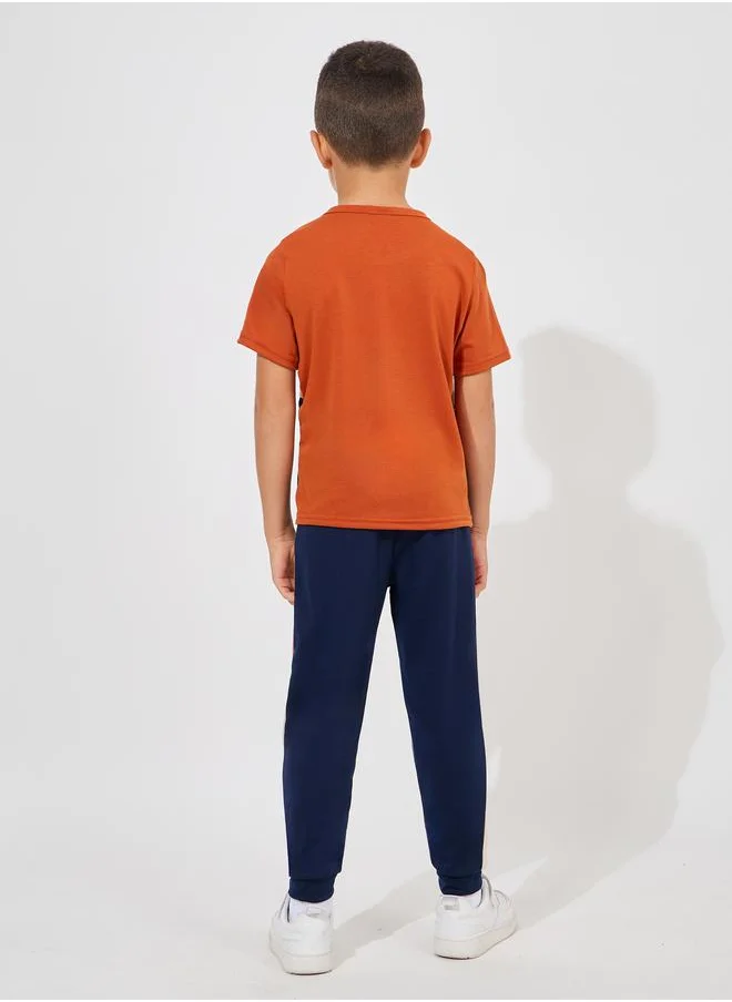 Styli Color Block T-Shirt & Joggers Set