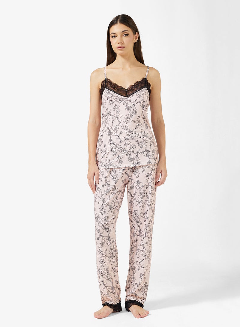 ايلا طقم بيجامة بنقشة زهور من  قطع - Image 3