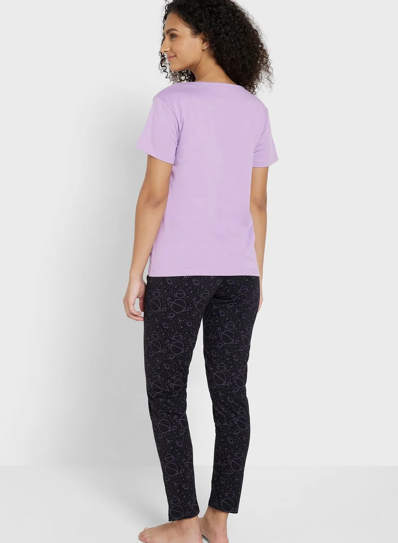 Ginger Graphic Nightwear T-Shirt And Pyjama Set