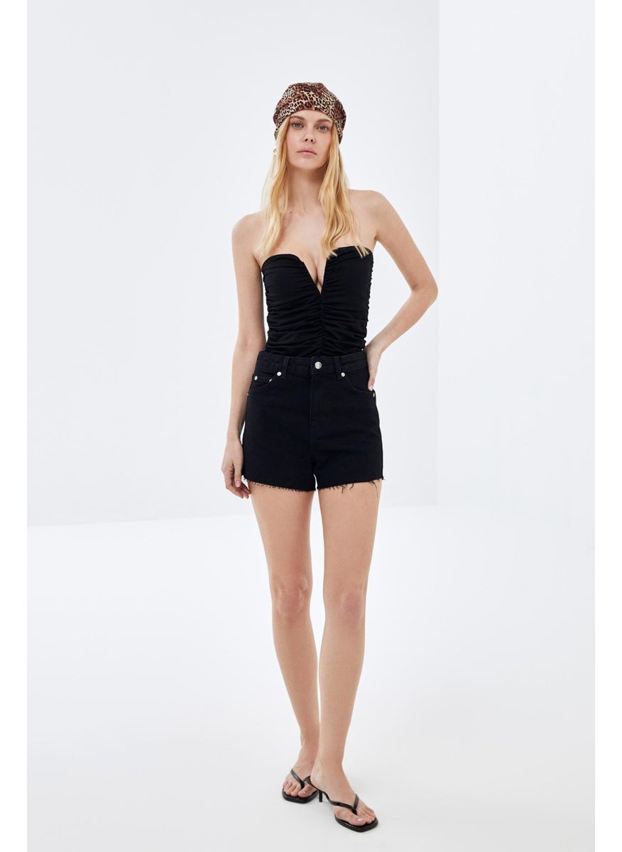 Black Cut-Leg Denim Shorts - pzsku/ZF39586747D8C6B37C573Z/45/_/1731413518/5b058e9a-cc5c-4cba-b2ed-bacfd31cb64d