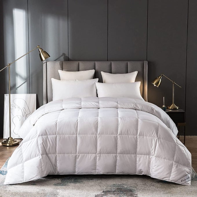 LIGHTWEIGHT GOOSE DOWN COMFORTER COOLING BLANKET DUVET FOR SUMMERWARM WEATHERULTRA SOFT FABRIC 750 FILL POWER WHITE KING SIZE