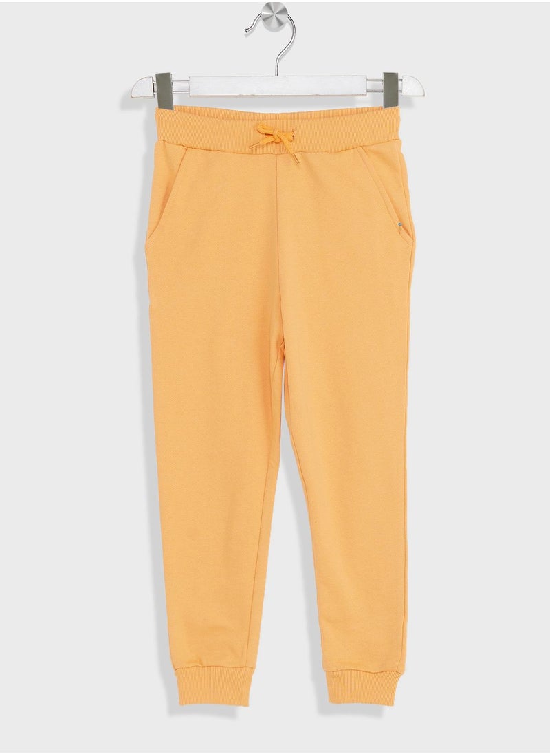 Pinata - Casual T-Shirt & Joggers Set For Girls - Image 1