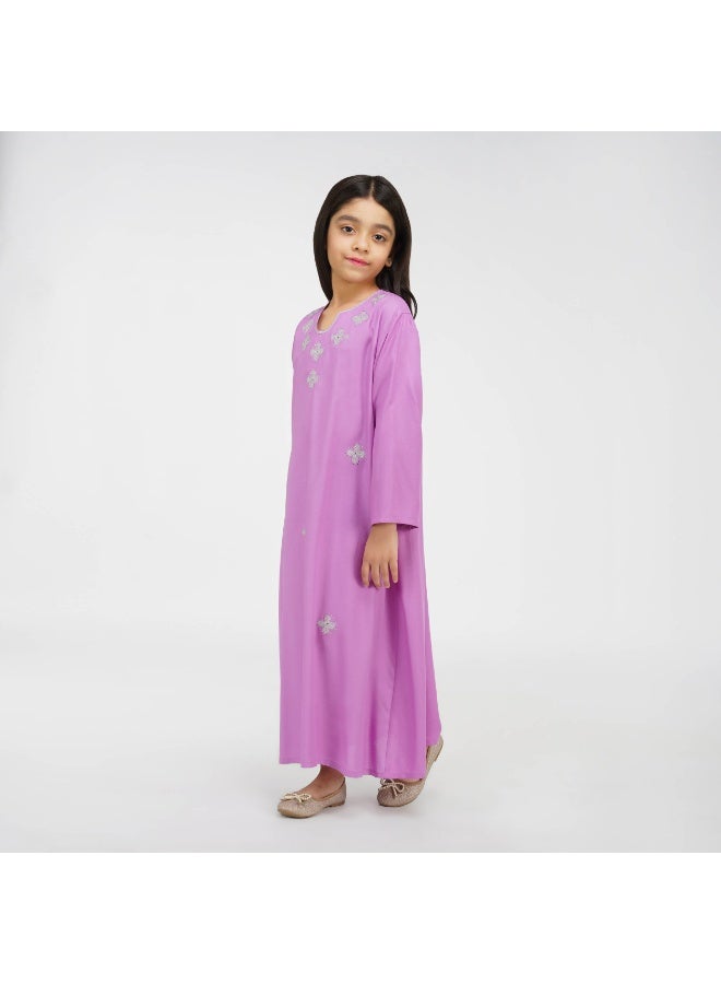 Linelle Kids Jalabiya -  Maxi with Scalloped V-Neck and Floral Embellishments - Image 1