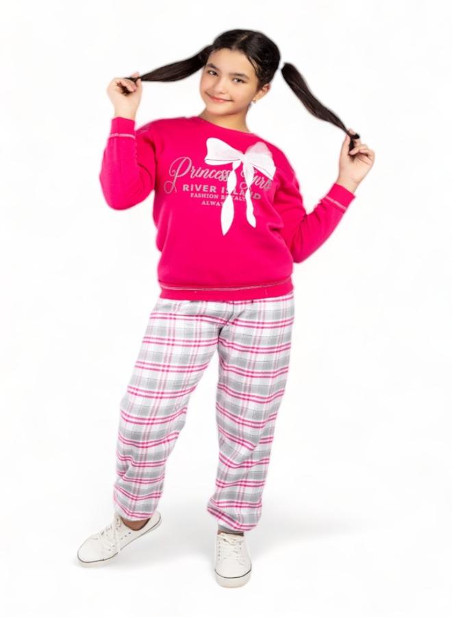 تشويس توب ميلتون قطن مع بنطلون كاروه للبنات، لعمر 16 سنة، موديلات 2024، نسيج عالي الجودة وخامات فائقة النعومة، موديلات مطبوعة بألوان مرحة وجذابة، تقدم الراحة والأناقة - Image 1