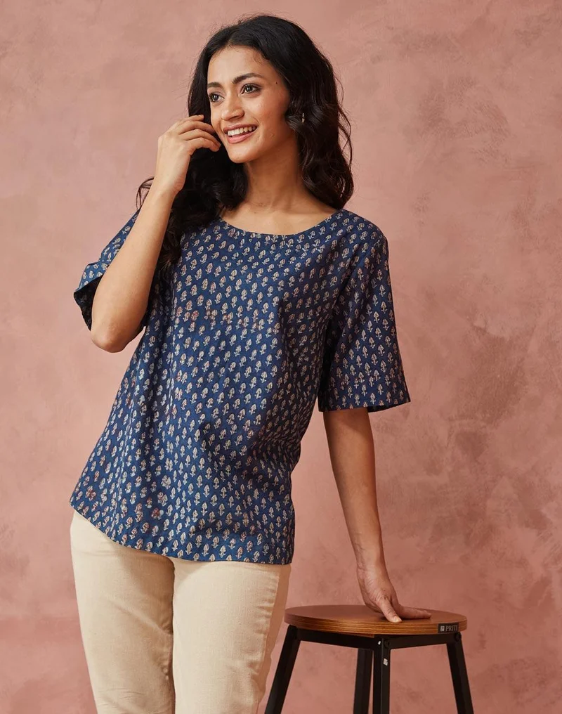 فاب انديا Blue Cotton Dabu Printed Top