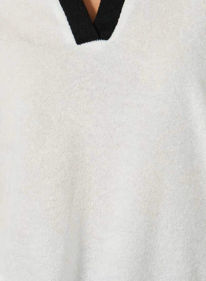 Styli Contrast Trim Solid Short Sleeve Boxy Fit Polo T-shirt