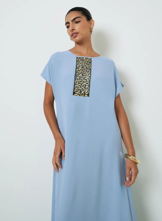 أميرة Blue Embroidery Detail Round Neck Jalabiya