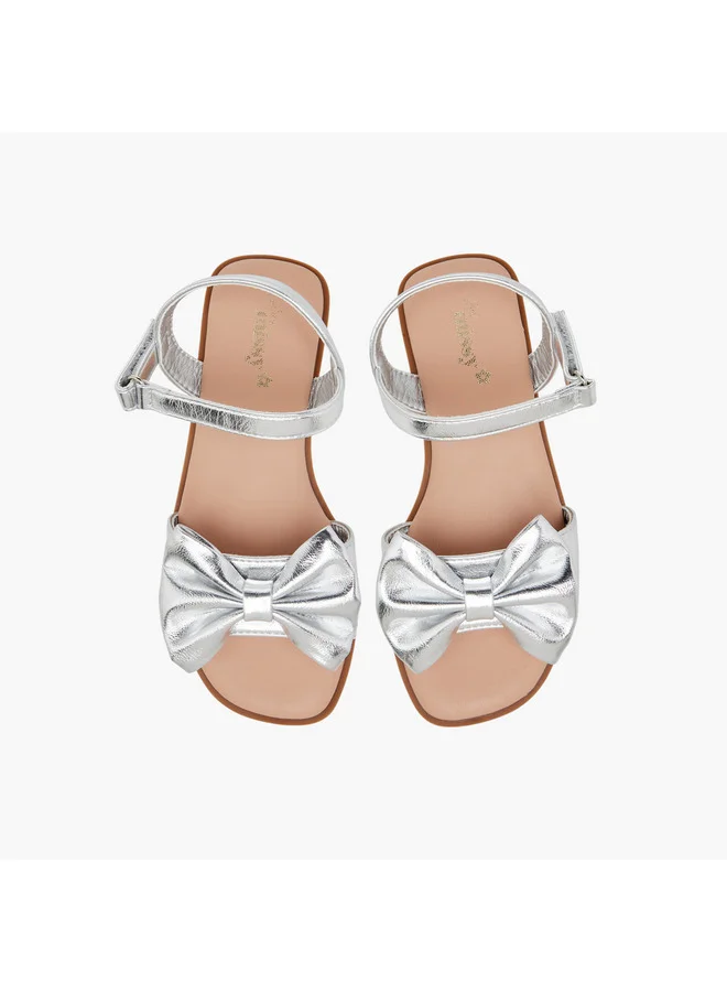 ميسي الصغيرة Girls Bow Accent Sandals with Hook and Loop Closure