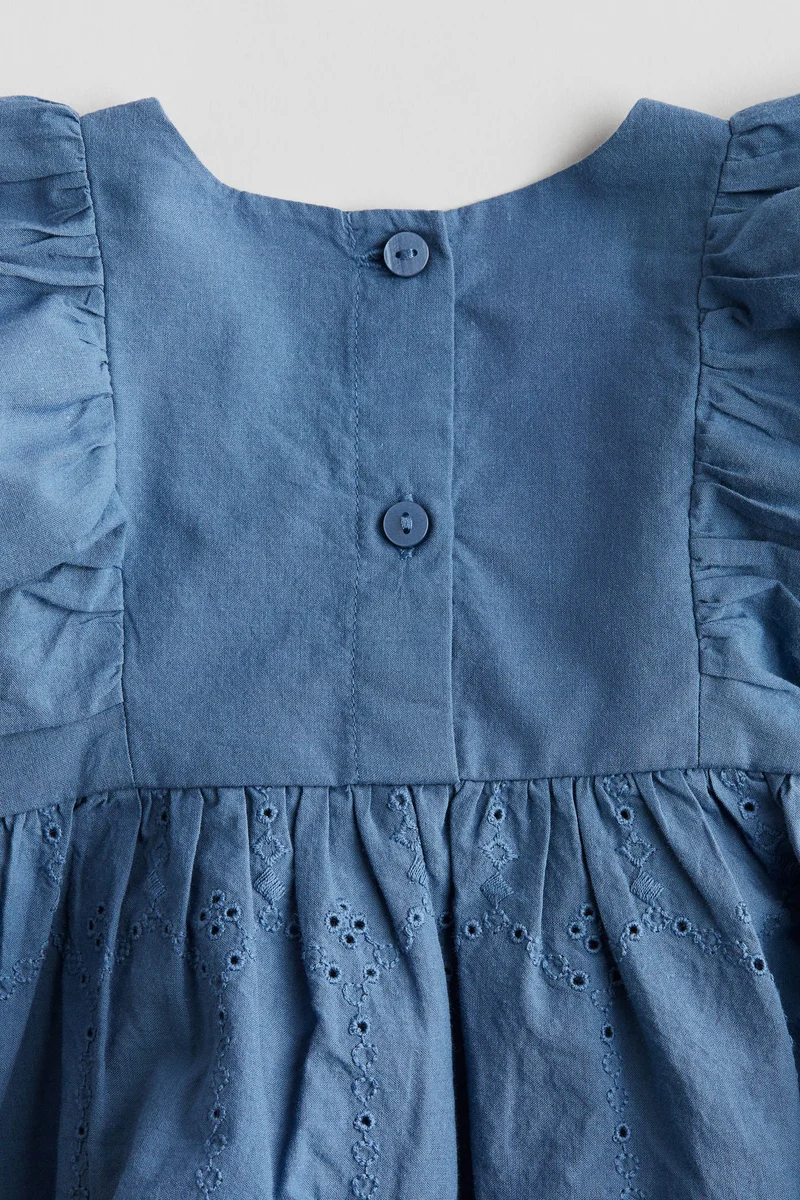 اتش اند ام Broderie anglaise blouse