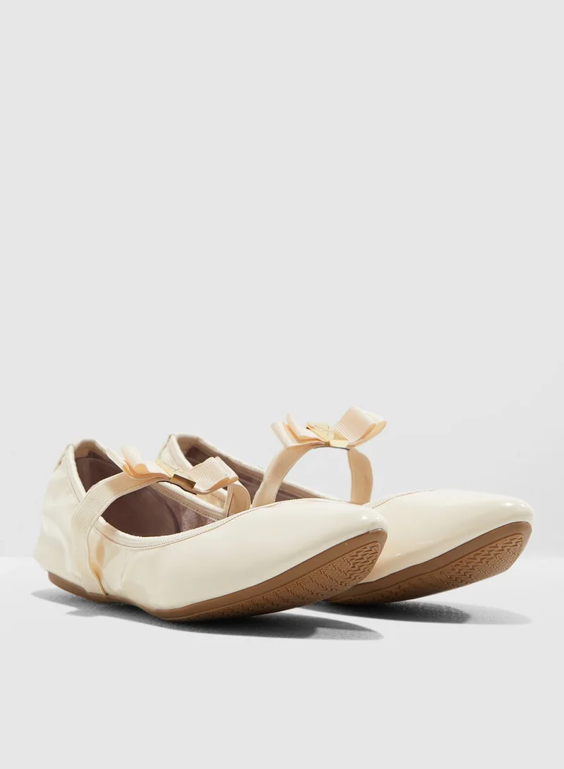 BUTTERFLYTWISTS Aria Ballerina