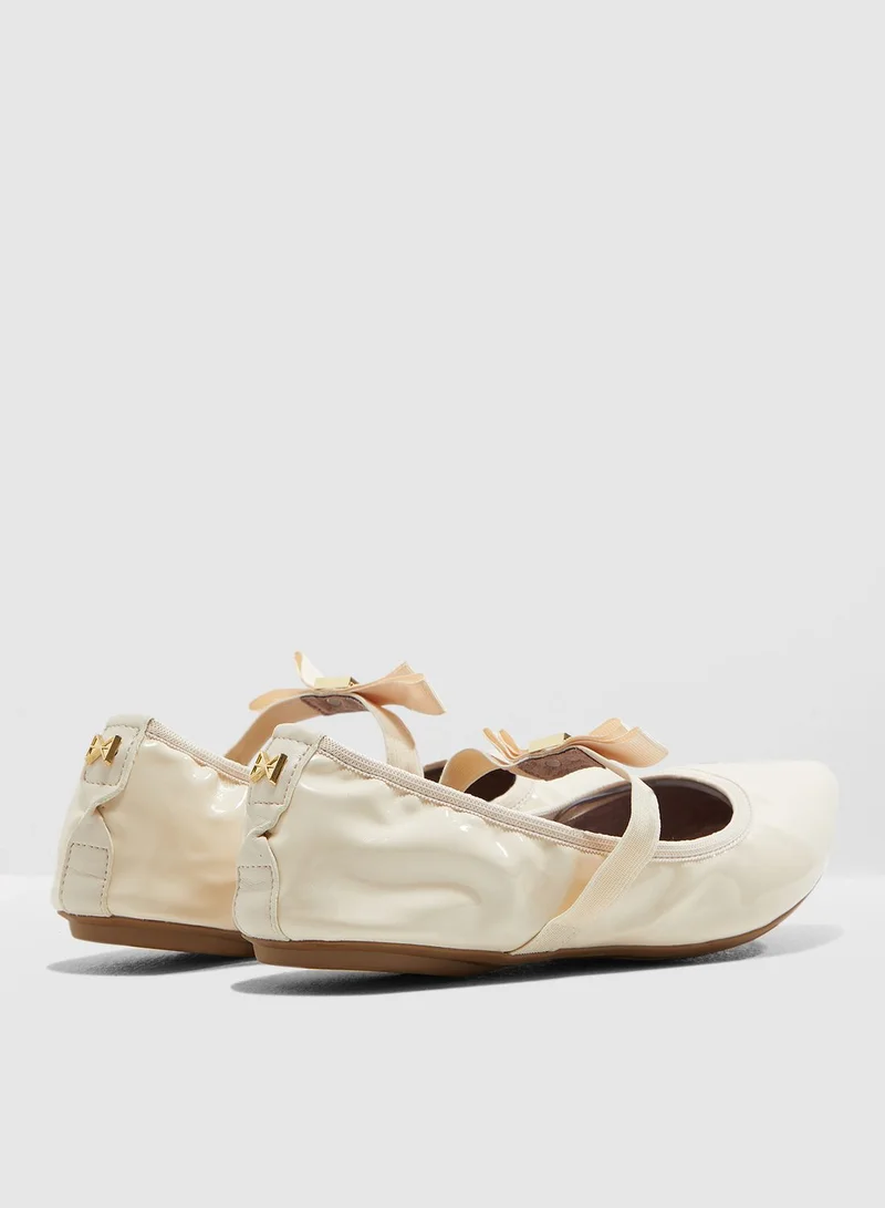 BUTTERFLYTWISTS Aria Ballerina