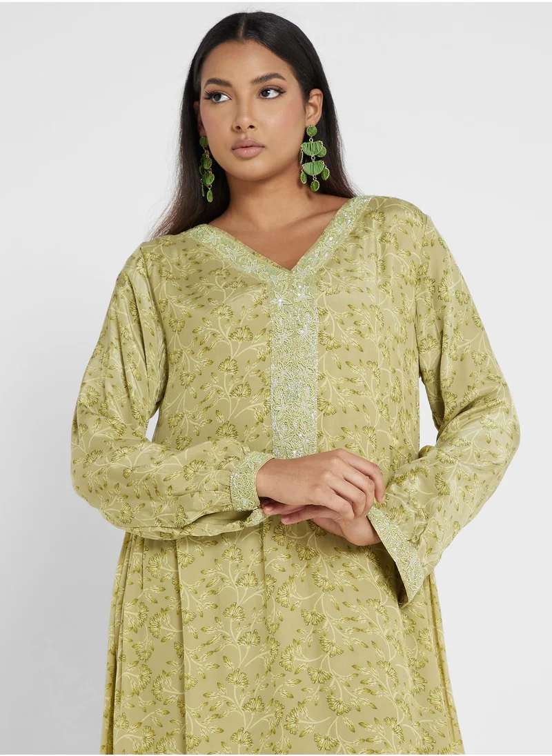 كشخة Printed V-Neck Jalabiya