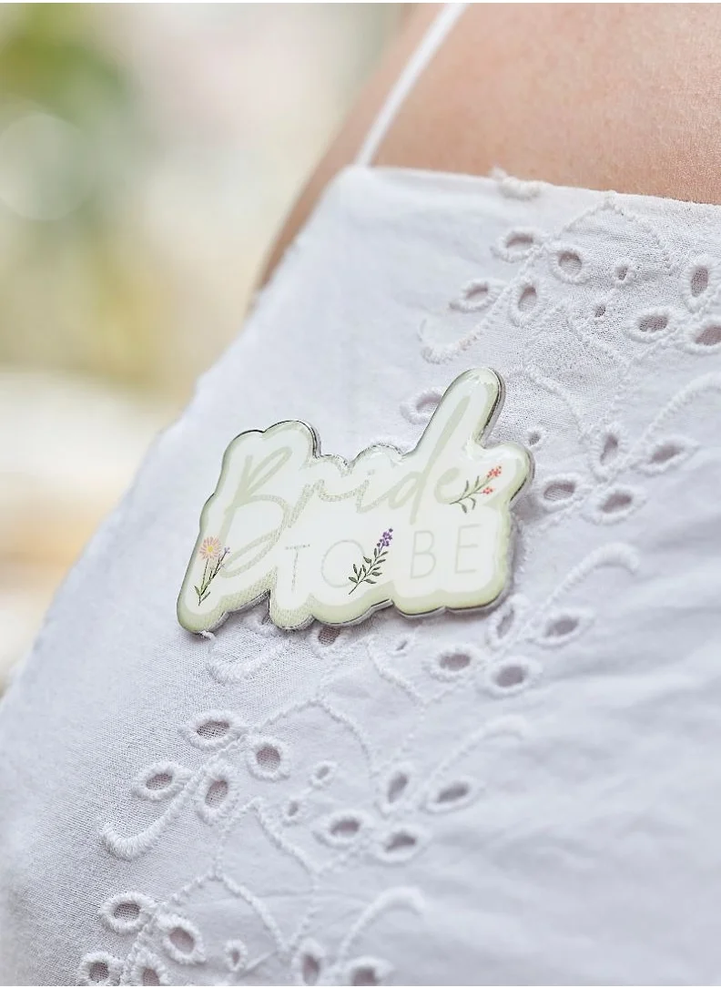 Ginger Ray Floral Bride To Be Enamel Badge