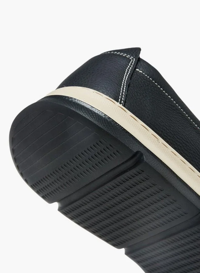 لو كونفورت حذاء لوفرز سهل الارتداء بلون سادة